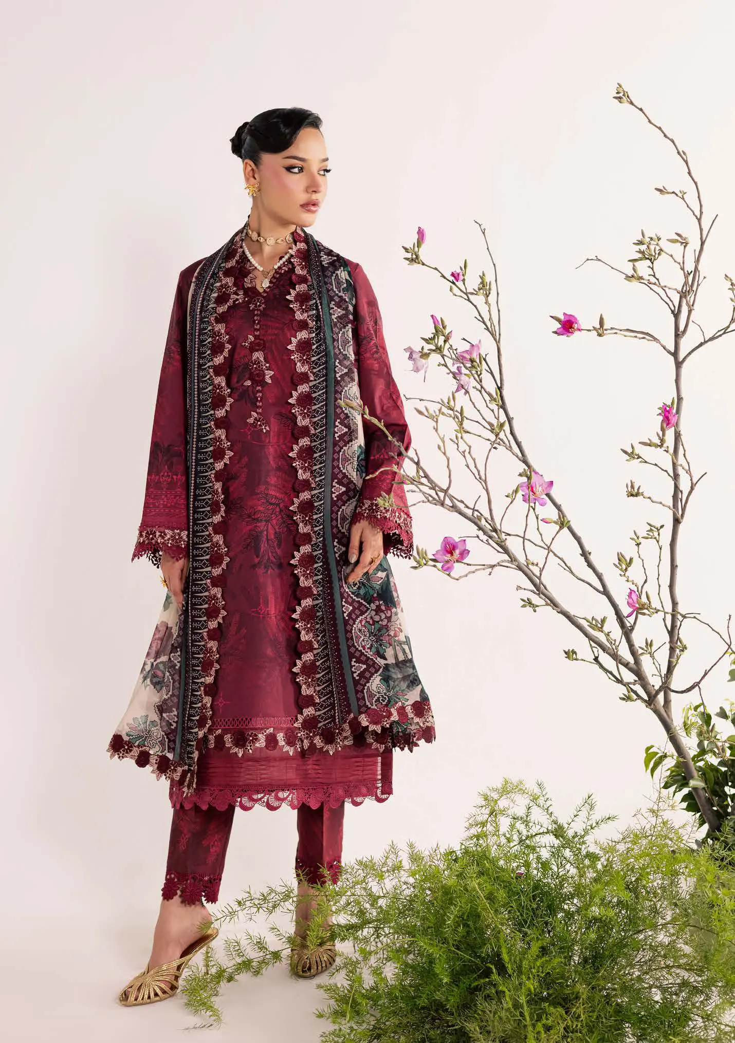 Maroon Vine Elegance
