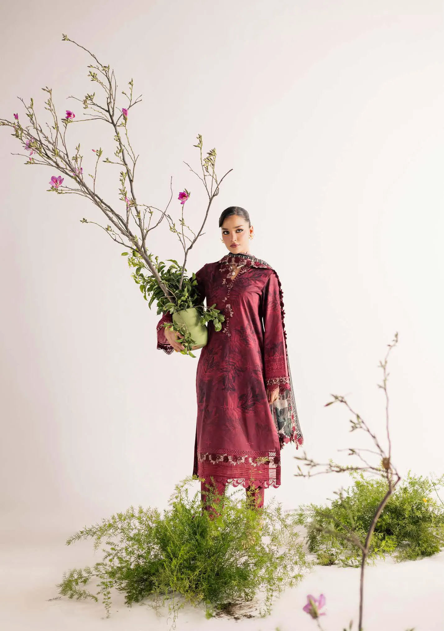 Maroon Vine Elegance