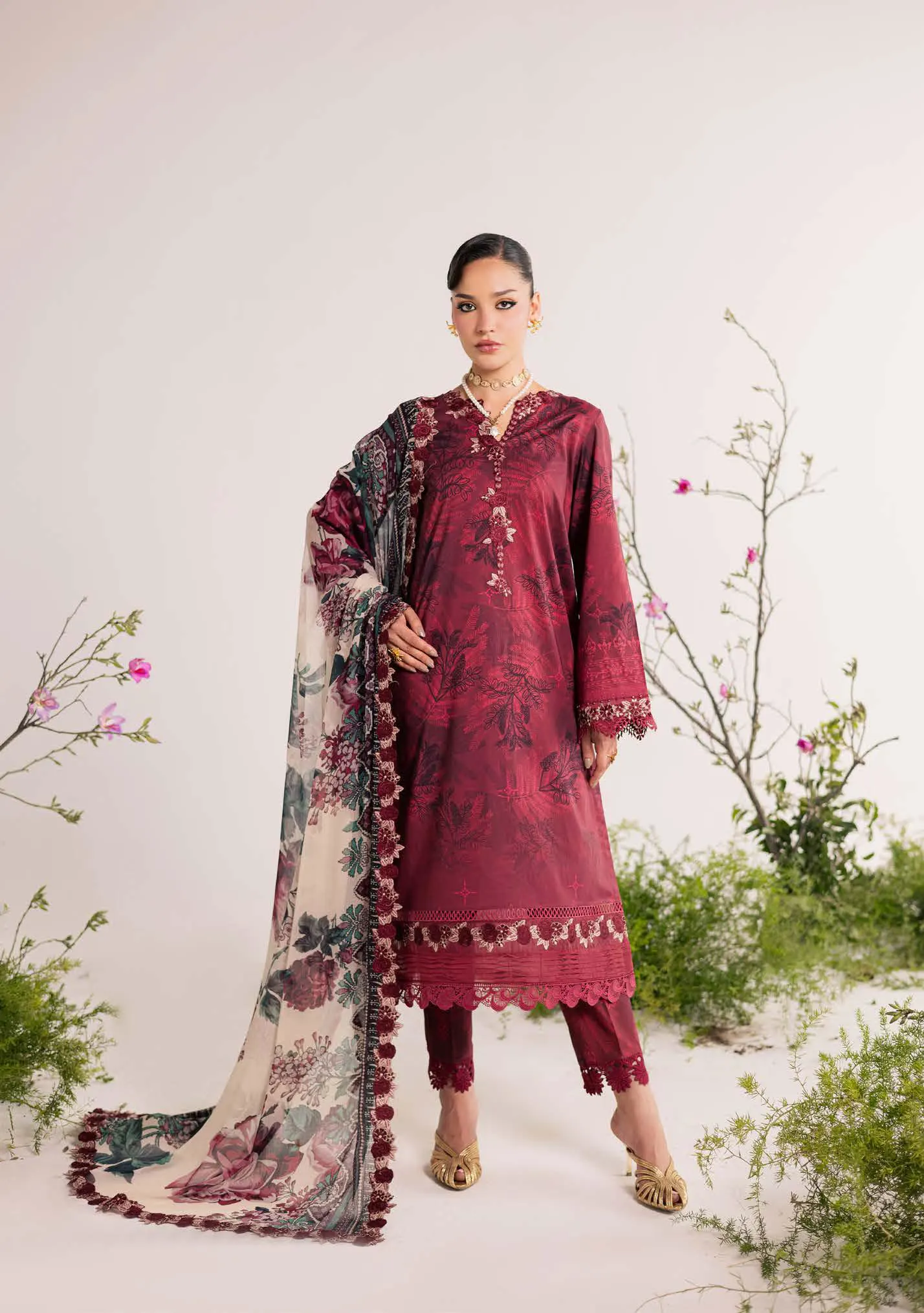 Maroon Vine Elegance