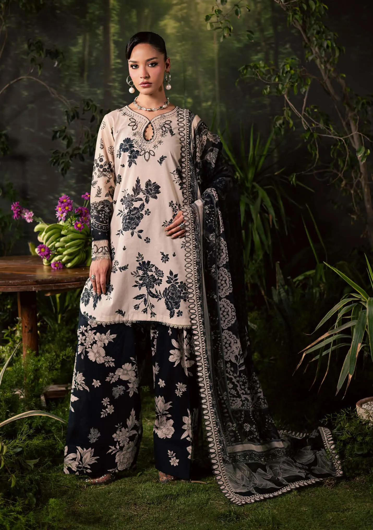 Ebony & Ivory Floral