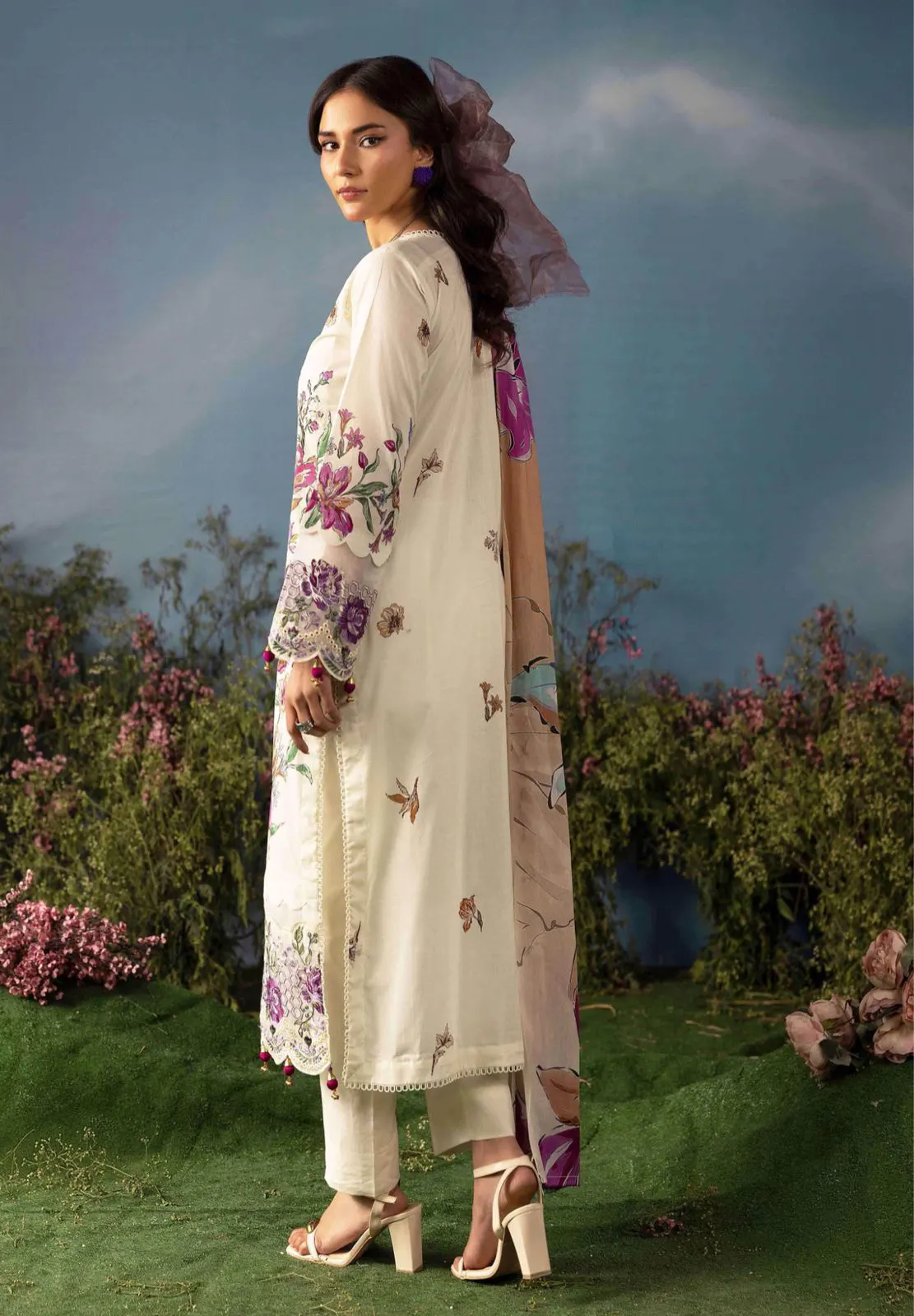 Violet Vine Embroidered Luxe