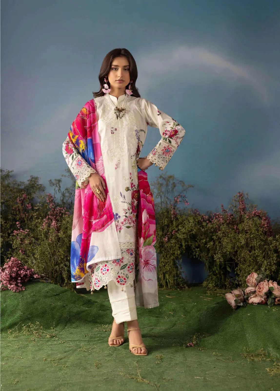 Crimson Lily Statement Suite